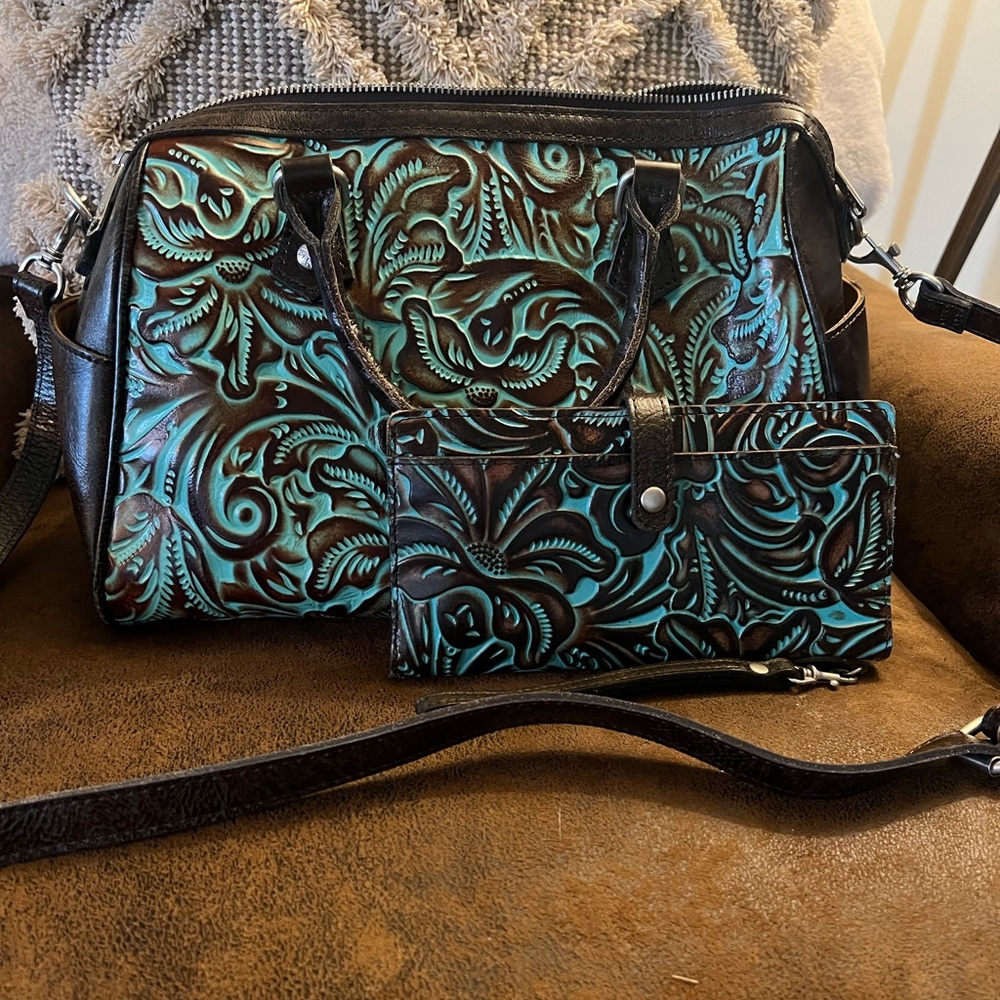 Patricia Nash Tooled Turquoise Skye Satchel with matching wallet